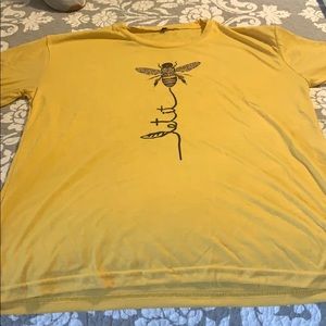Let it Bee T-shirt. 3X but runs small.